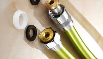 花灑軟管總漏水是怎么回事？