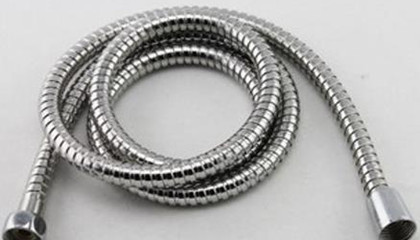 PVC淋浴管好用還是不銹鋼淋浴管好用？各有優(yōu)劣！