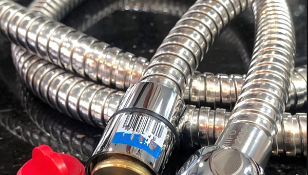 如何挑選到高品質(zhì)的淋浴花灑軟管？ 圖2